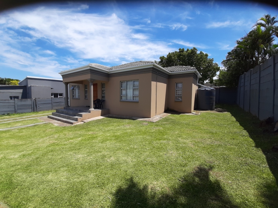 4 Bedroom Property for Sale in Abbotsford Eastern Cape